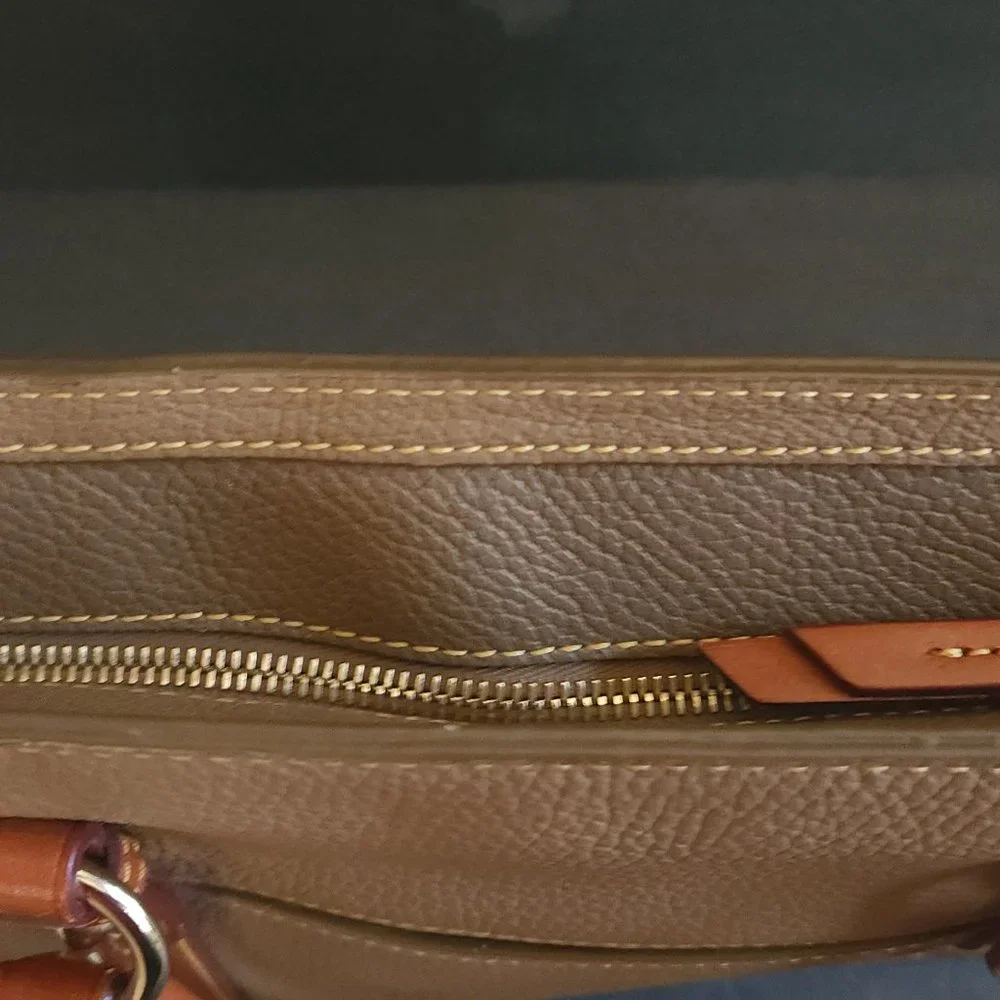 DOONEY & BOURKE FLORENTINE PURSE - NWOT  11 x 9  x 3 - Picture 7 of 7